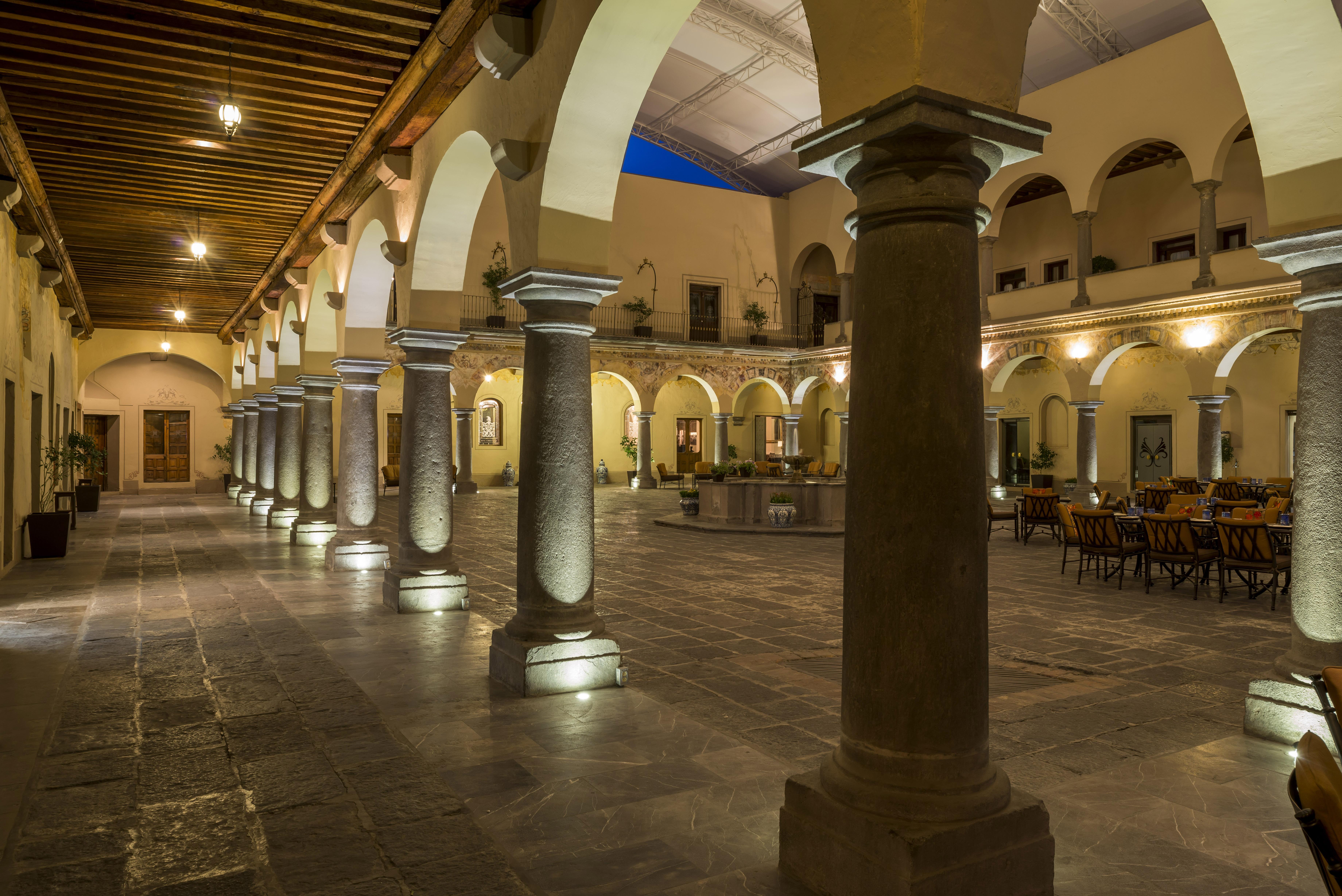 Quinta Real Puebla Ξενοδοχείο Εξωτερικό φωτογραφία The interior of the museum